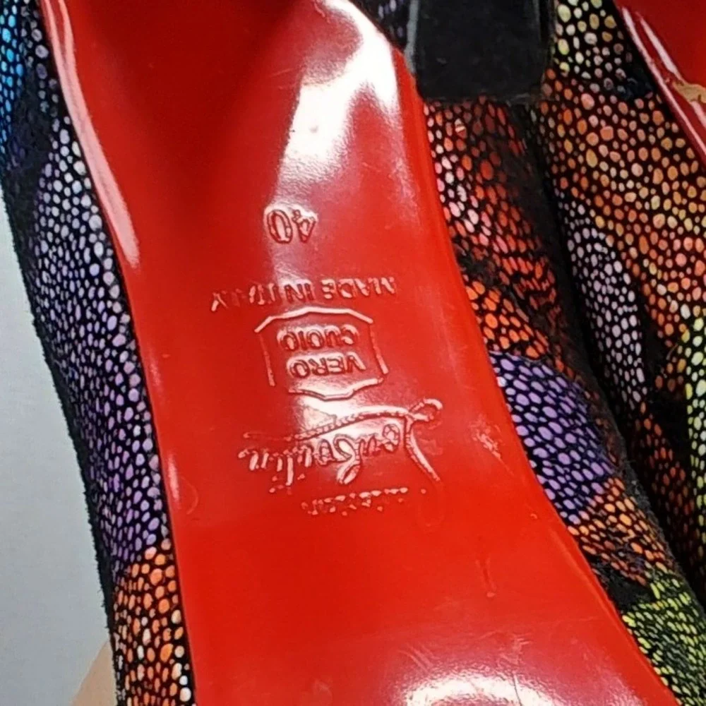 Christian Louboutin Daffodile Pumps 40 Pebble Texture Platform Leather Heels Red